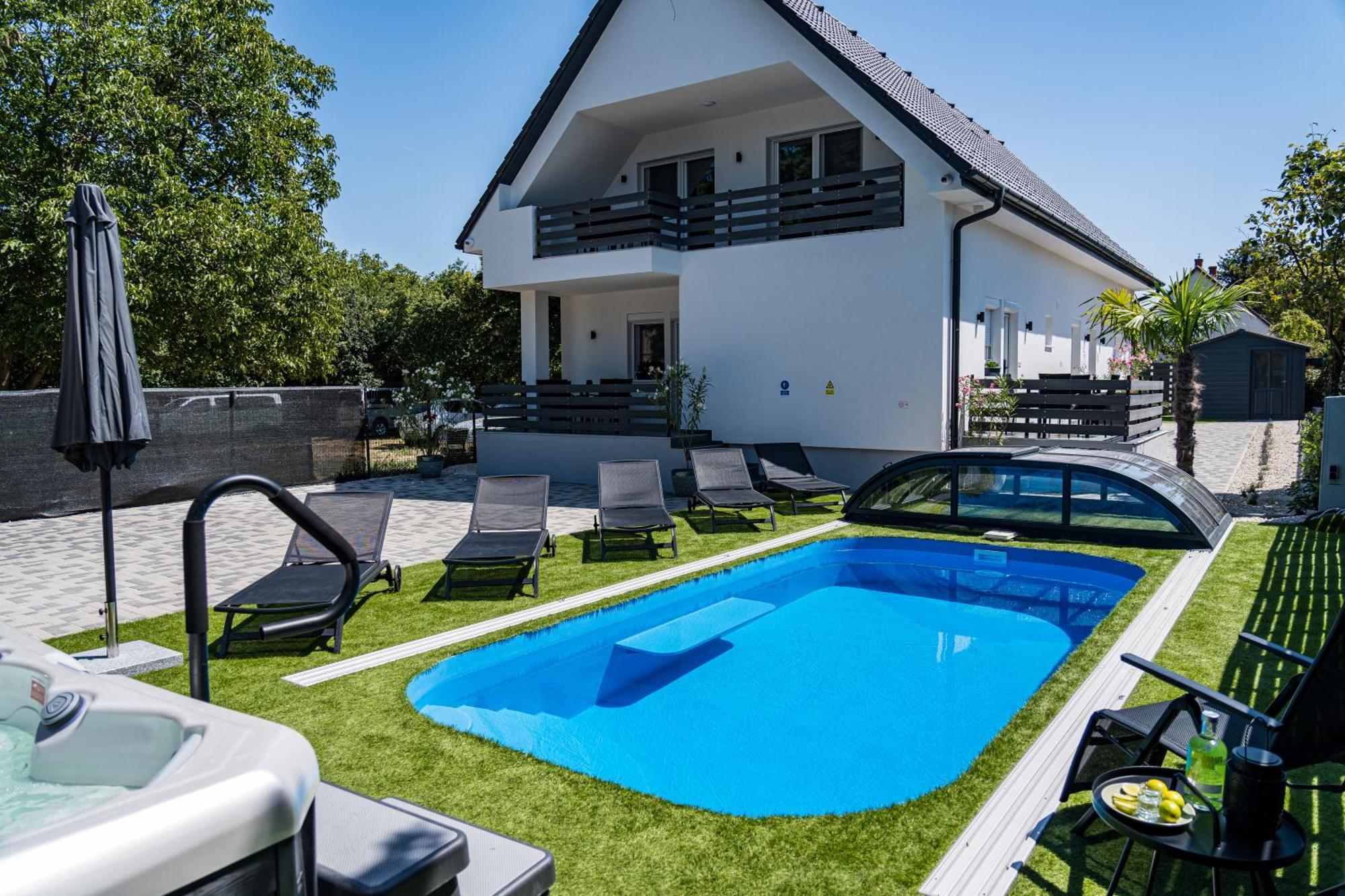 Balatonic Lime Apartmanhaz Siofok Luaran gambar